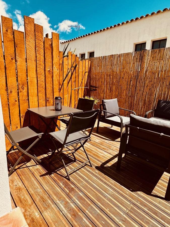 סן-מארי-דה-לה-מאר La Villa Vaihere En Camargue, L'Hibiscus Et Le Magnolia מראה חיצוני תמונה
